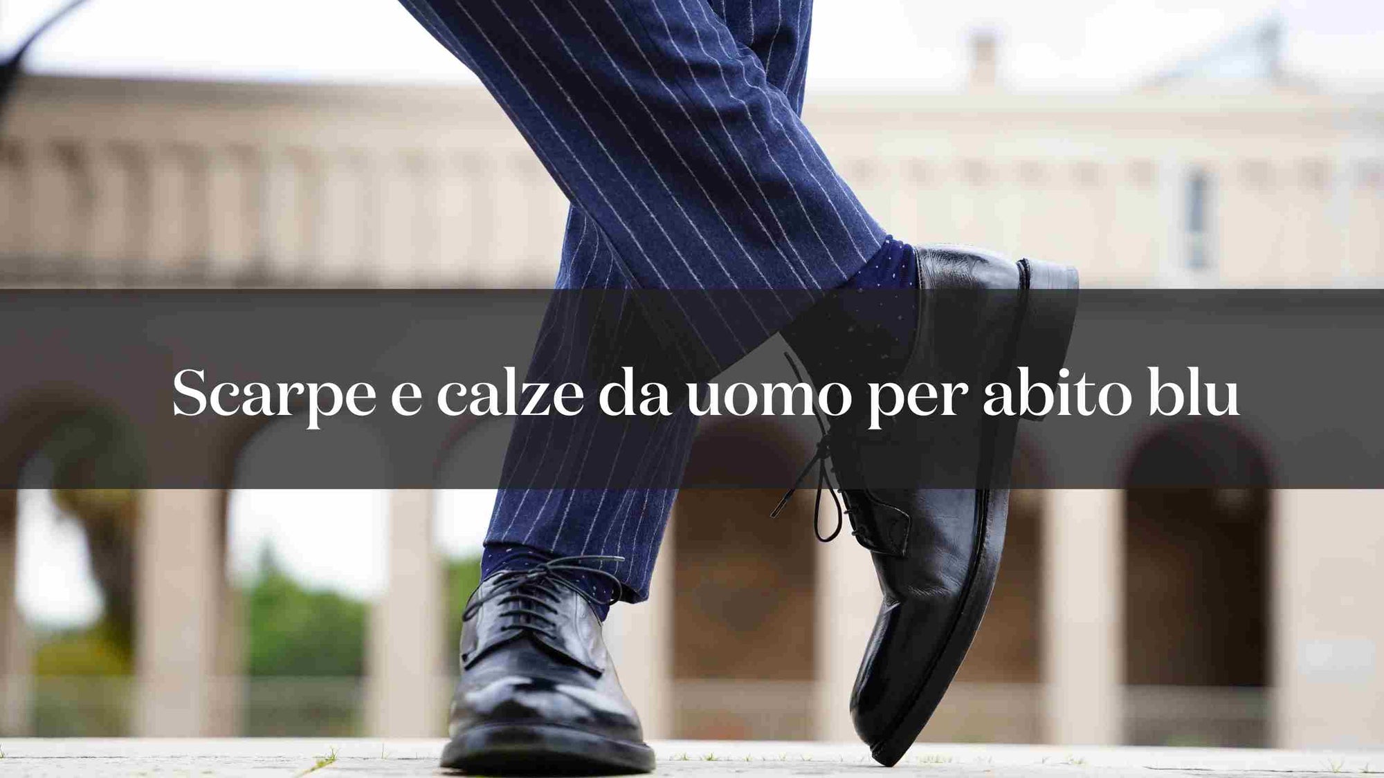 Eleganza a passo sicuro: Scarpe e calze da uomo per abito blu